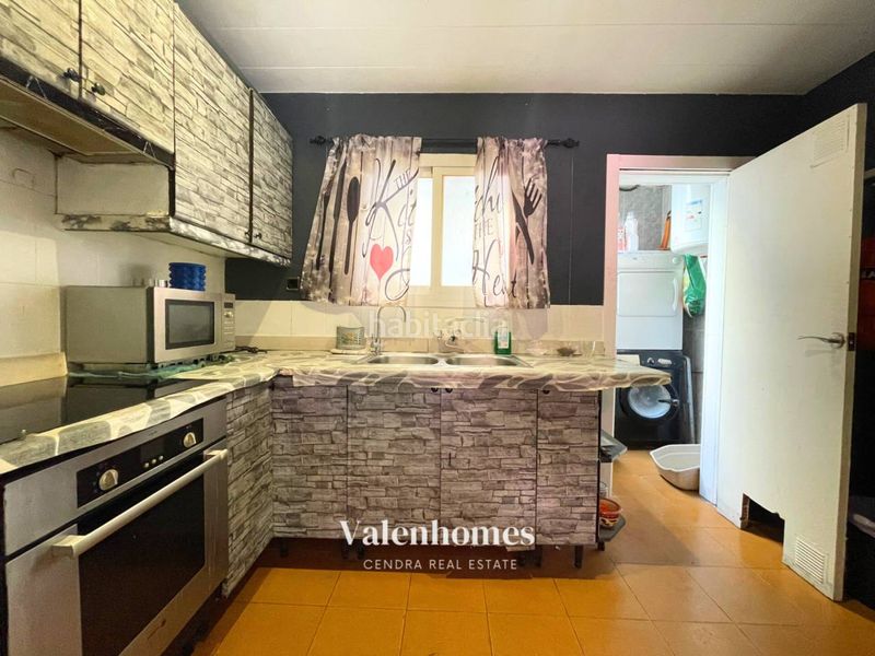 Foto 65ef9e01-1265-45f3-a04c-d66d0dc7daec. Pis a La Maurina Terrassa