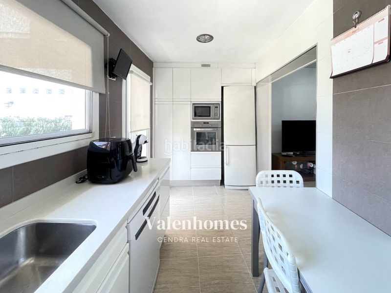 Foto 1e6e8e1e-17b7-455d-bbff-421a37f30ed5. Casa amb calefacció aparcament a Migjorn Reus