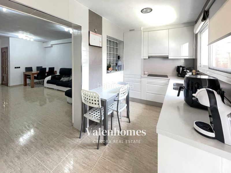 Foto 5b094e5f-d165-4569-8eb3-627e5be0c024. Casa amb calefacció aparcament a Migjorn Reus