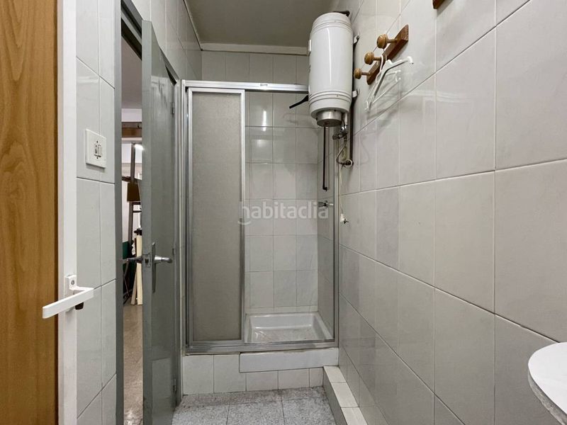 Foto 56ef1abc-9bf7-4321-a4a3-98ced81b3eae. Local comercial a Verdum Barcelona