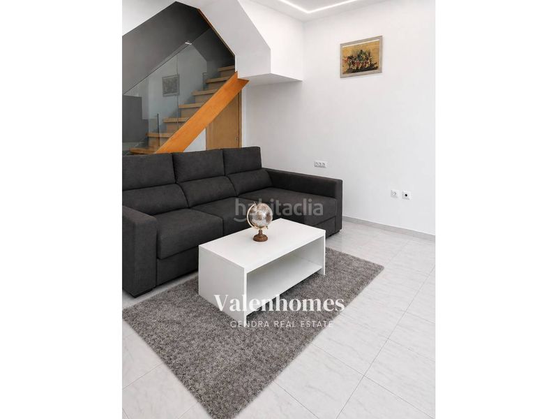 Foto b8c9dddd-23fe-4fdc-b5d8-bd66ff1b34de. Casa amb aparcament a Ca n'Aurell Terrassa