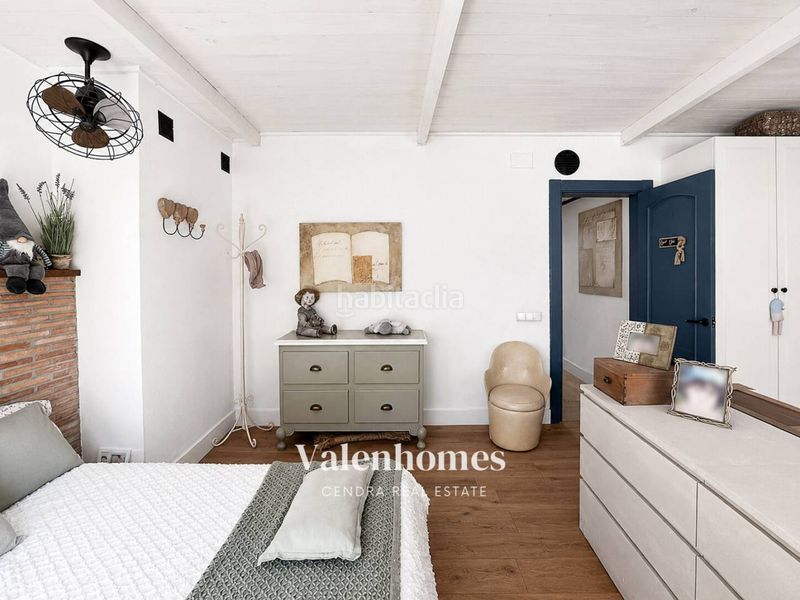 Foto 57231db9-5677-4982-ae92-b53f393227f0. Casa amb calefacció a Centre Mollet del Vallès