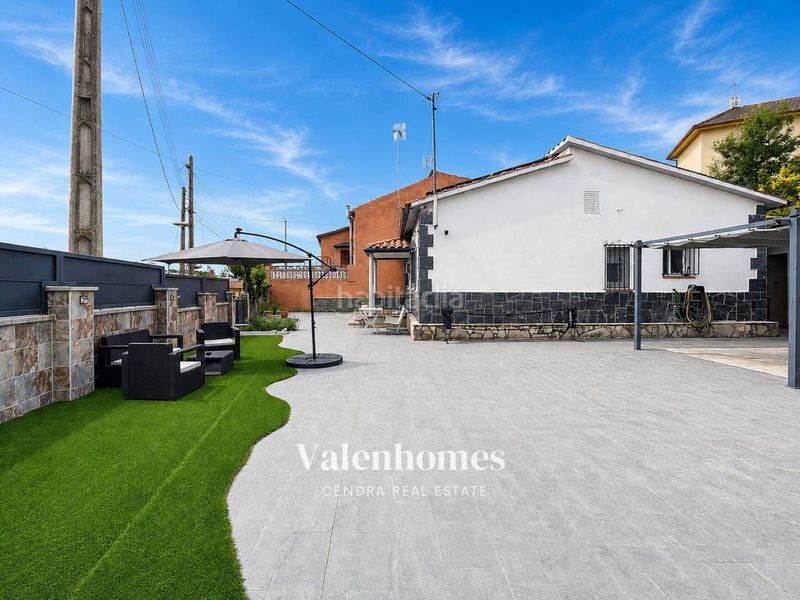 Foto a8d3f22a-1beb-4977-b647-23a179a48079. Casa amb aparcament a Lliçà d´Amunt
