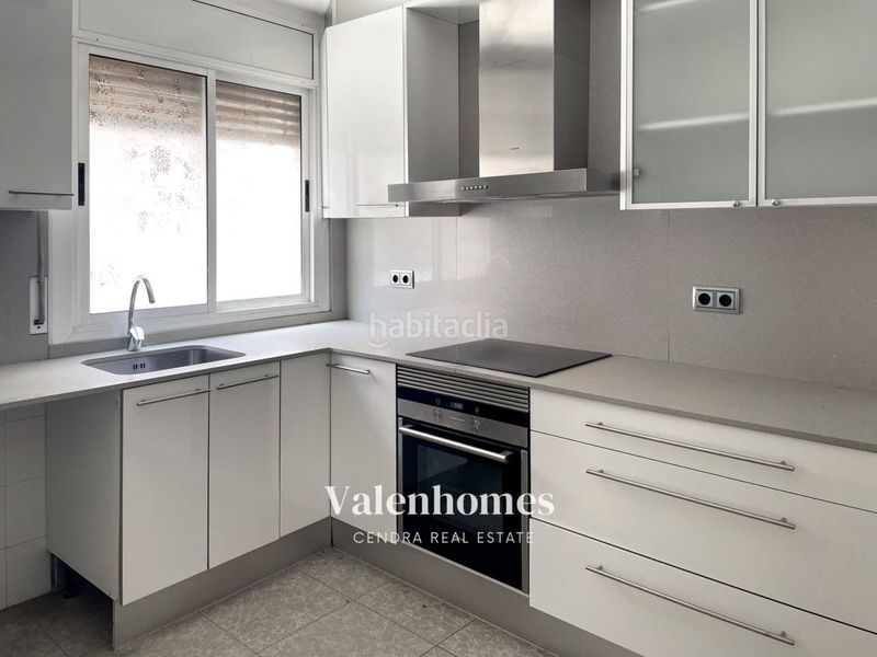 Foto 75fca663-3f62-436c-aa64-439faf3701ce. Casa amb calefacció a Parets del Vallès