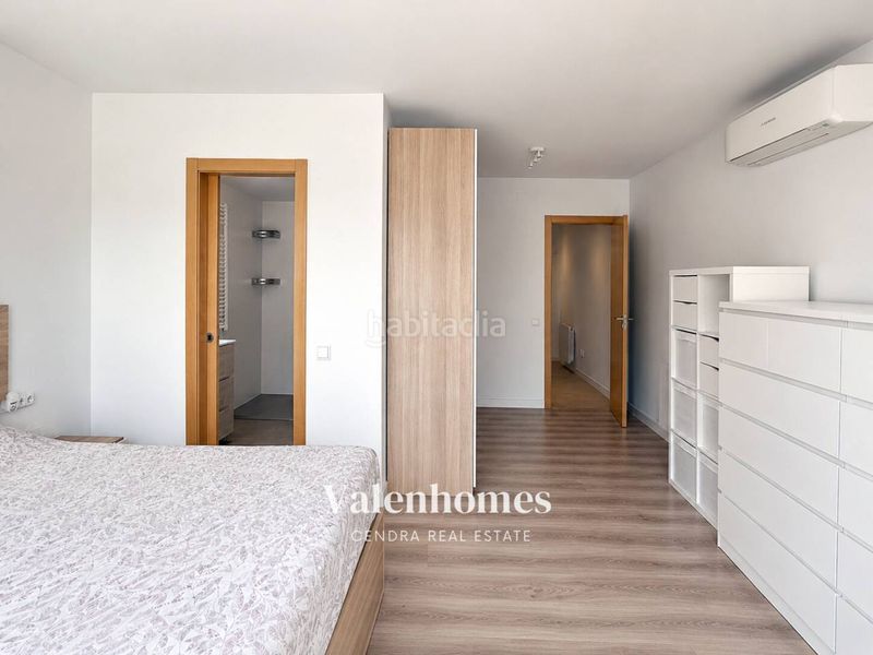 Foto 75819e37-a767-45e8-842e-c6c855cfd95c. Casa amb calefacció aparcament a Torre - Sana Terrassa
