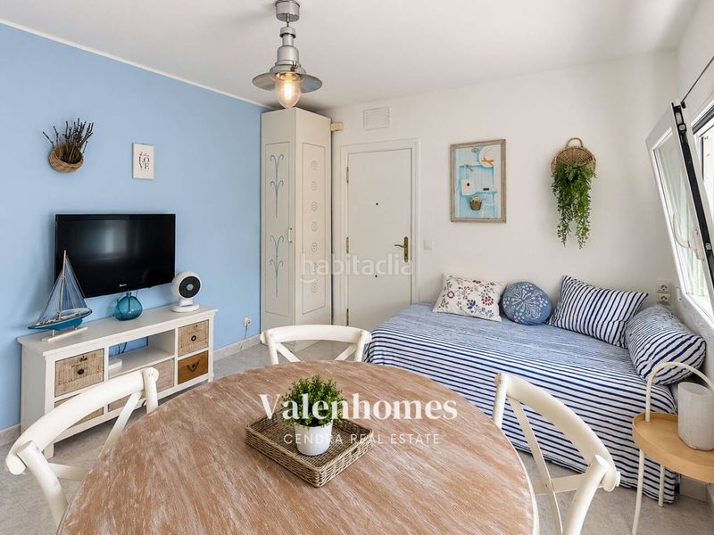 Foto ee5b52e9-60bd-4e3d-8413-c22c45cbc704. Pis a La Pineda Vila-seca
