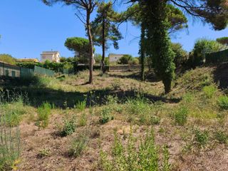 Terreny residencial a Montbarbat