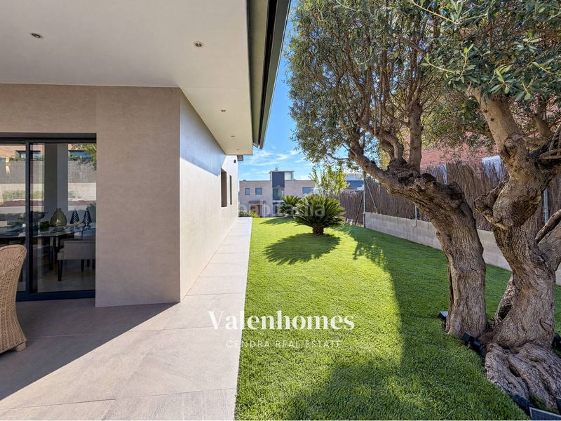 Foto c90168fd-ee4f-4cbd-bb16-42b3211f0b15. Casa amb calefacció aparcament piscina a Palau-solità i Plegamans