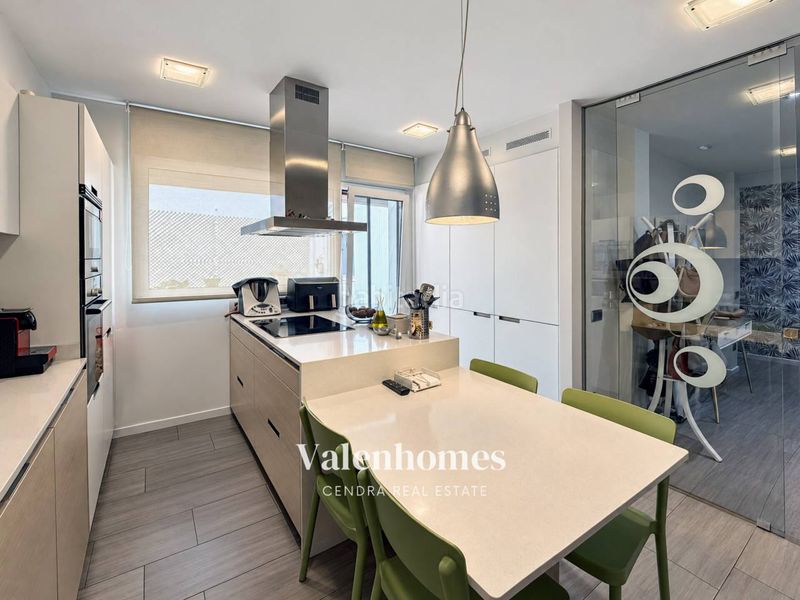 Foto a5b4e35d-945d-40e6-a3ae-f47b8625847d. Casa amb calefacció aparcament a Ca n'Anglada Terrassa
