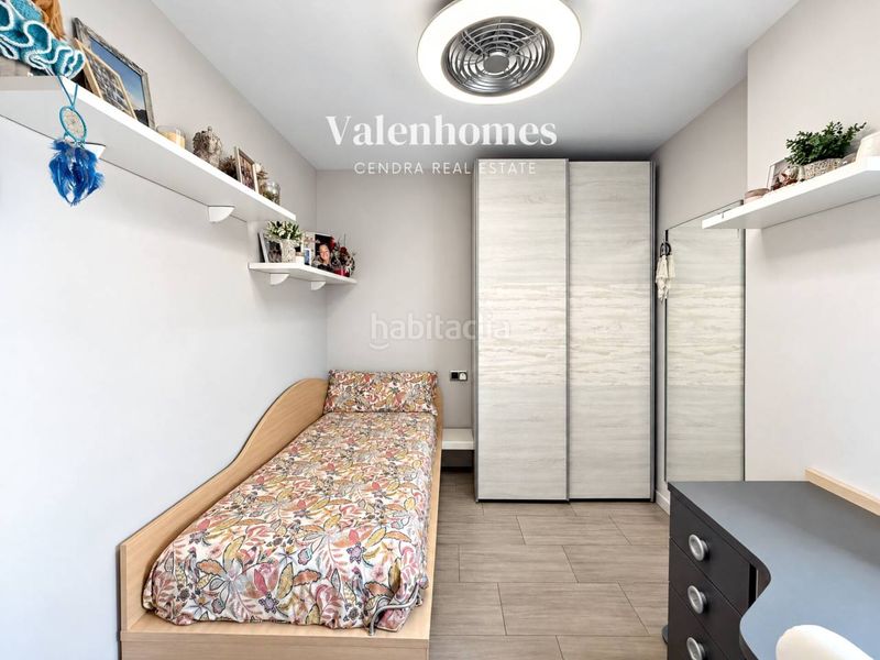 Foto ab2381af-f0da-48d7-8f0f-5b6c21088a2a. Casa amb calefacció aparcament a Ca n'Anglada Terrassa