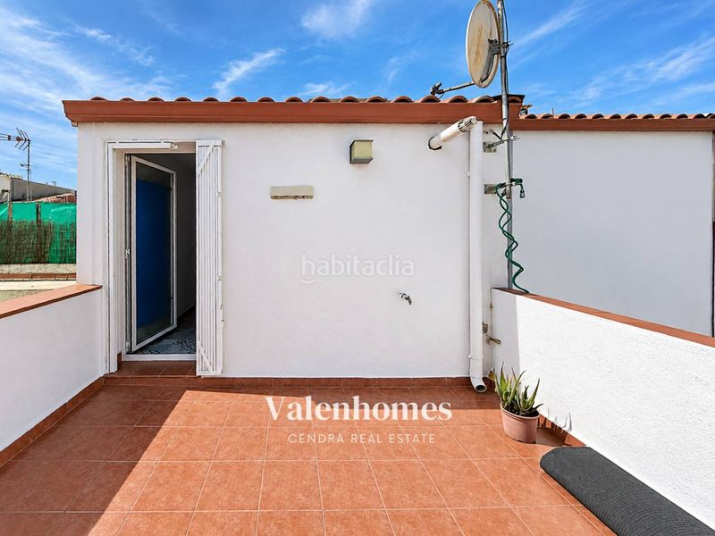 Foto bffddf7a-9d18-4b2e-afed-b8f3f7117774. Casa amb calefacció aparcament a Ca n'Anglada Terrassa