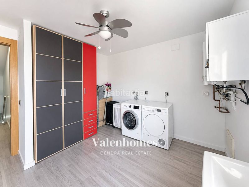Foto e77d8eac-9a59-4428-9b53-a850a37e5fe0. Casa amb calefacció aparcament a Ca n'Anglada Terrassa