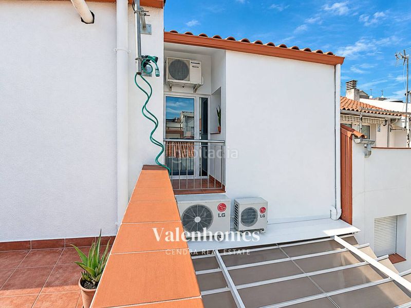 Foto ec15f476-2fcc-4f4c-8864-582c305a284a. Casa amb calefacció aparcament a Ca n'Anglada Terrassa