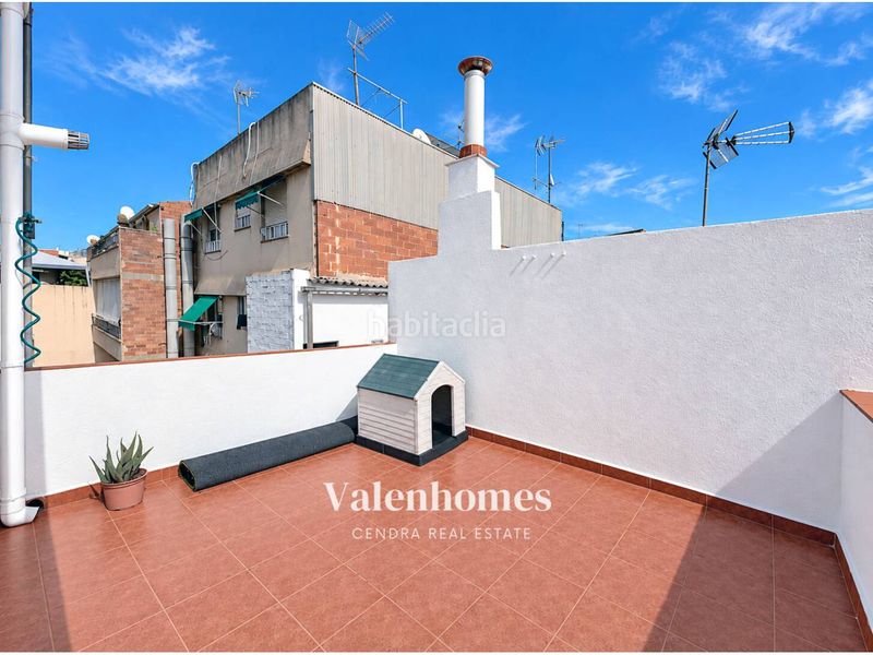 Foto fa51611f-7536-42f3-8d17-b0f533dcf20d. Casa amb calefacció aparcament a Ca n'Anglada Terrassa