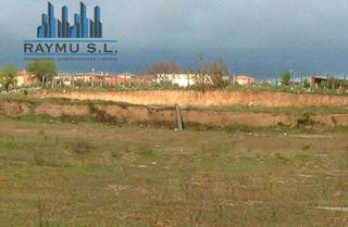 Terreny residencial  Urbanizacion san a u a. Raymu vende