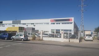 Fabrikhalle  Calle derbi. Nave industrial en rentabilidad y con posibilidad de uso propio