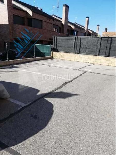 Foto 09211f50-976e-4329-a6c2-58676b858752. Parking coche raymu vende en Urb. Belvalle Meco