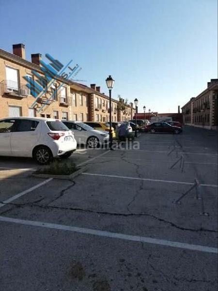Foto 32daf9e8-f23a-497f-aa81-0d833333896b. Parking coche raymu vende en Urb. Belvalle Meco