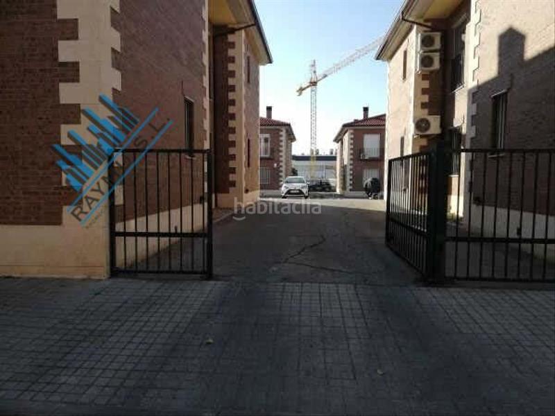 Foto 532d977a-1d92-4cf4-a96c-939eaaf7fc3b. Parking coche raymu vende en Urb. Belvalle Meco