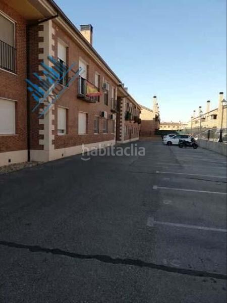 Foto 597fe632-e308-4077-a77e-10471a0911c1. Parking coche raymu vende en Urb. Belvalle Meco