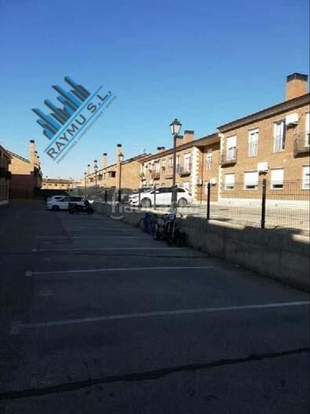 Foto 72072aa8-47d3-490e-a9b1-4bde16cdc6ce. Parking coche raymu vende en Urb. Belvalle Meco