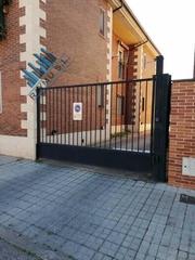 Parking coche en Urb. Belvalle. Raymu vende