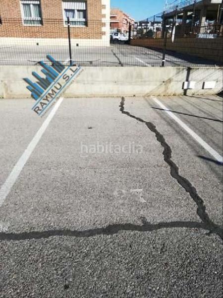 Foto b664d10e-1bcf-4ab7-bf8c-677350ab4690. Parking coche raymu vende en Urb. Belvalle Meco