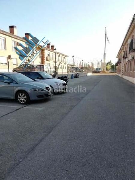 Foto b8b657ce-7b85-4a73-a402-0c2241cef622. Parking coche raymu vende en Urb. Belvalle Meco