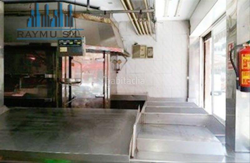 Foto d94bb8bf-e924-418d-bda7-bdd247941293. Local comercial raymu vende en Reyes Parla