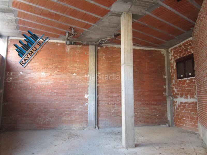 Foto c30a4690-a950-48a3-86b1-83c61871a8d5. Local comercial raymu vende en Centro Arganda del Rey