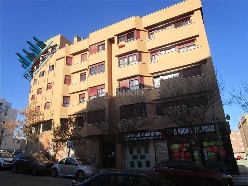 Foto f9431952-d97a-42f0-b594-0ab6271c66bc. Local comercial raymu vende en Centro Arganda del Rey