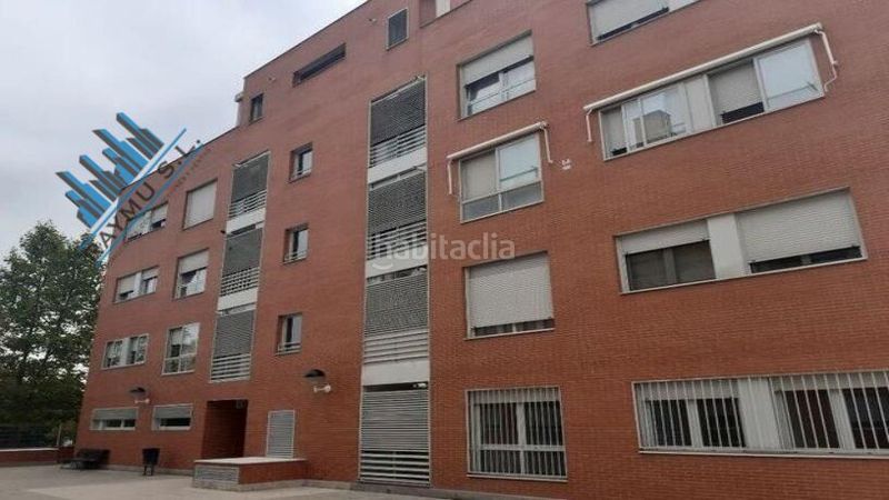 Foto abbaebff-5446-46df-aff7-d24e66b2d4c1. Aparcament cotxe a Soto de Henares Torrejón de Ardoz