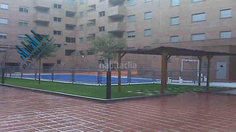 Foto 58a443ed-590f-46a9-b6ef-deb654706208. Aparcament cotxe a El Bercial Getafe