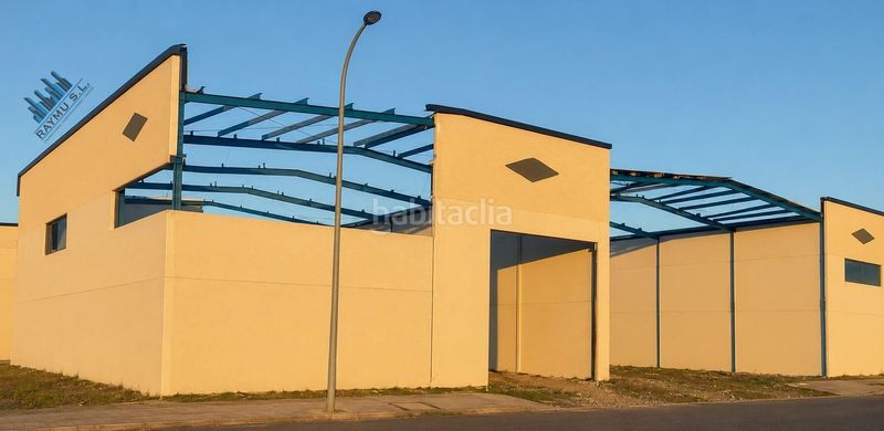 Foto e9ab928d-66f8-412c-a8a6-b4dbf0403499. Nau industrial a Barcience