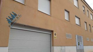 Aparcament cotxe  Calle oscura. Tu plaza de parking en belmonte de tajo te está esperando!