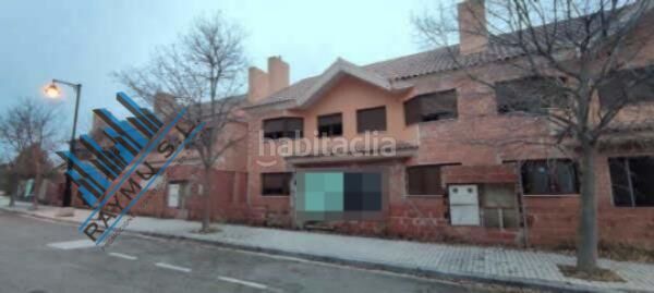 Foto 7f526fef-e6f9-4418-b44e-6562c9b85123. Edifici a Zona Nord Alcoi