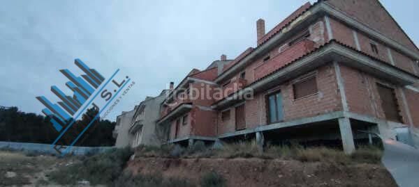 Foto da4d1d51-85ab-46d9-8b56-c3a7e5af3a61. Edifici a Zona Nord Alcoi