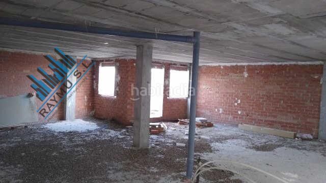 Foto 52616fe7-e24a-4227-a292-03b93b0e6015. Edificio in Cadrete