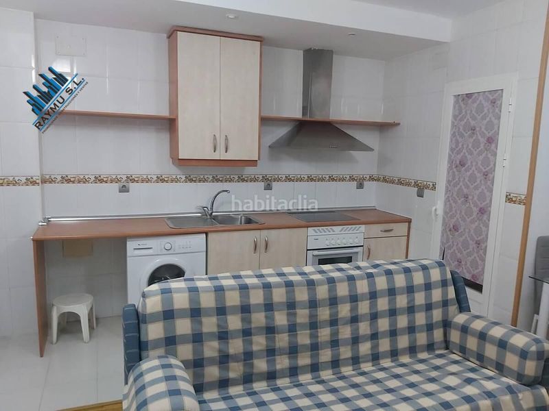 Foto bd32b212-1441-4ecb-85bb-1fcead11cf2b. Edifici a Velilla de San Antonio