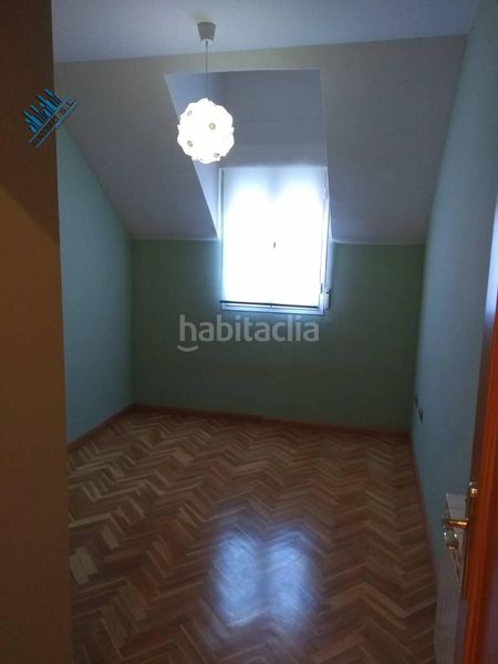 Foto e05b4d1b-0774-426c-8bed-ac74a7cd8e44. Edifici a Velilla de San Antonio