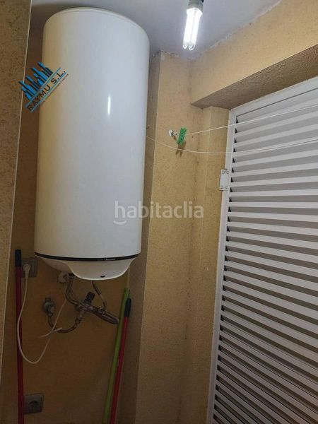 Foto e1731c11-ff26-44b7-8a50-d2de1f501b00. Edifici a Velilla de San Antonio