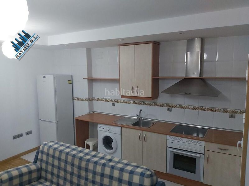 Foto e26b4178-59dd-47e7-a700-c9d8f08dd428. Edifici a Velilla de San Antonio