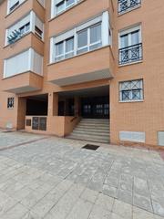 Aparcament cotxe  Calle terradas. Raymu vende