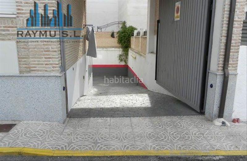 Foto 4f20d39b-d7ab-4a20-896e-c50ae848cbac. Parking coche raymu vende en Álamo (El)