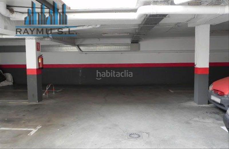 Foto a35daebd-9908-40ef-8289-946ca419cf40. Parking coche raymu vende en Álamo (El)
