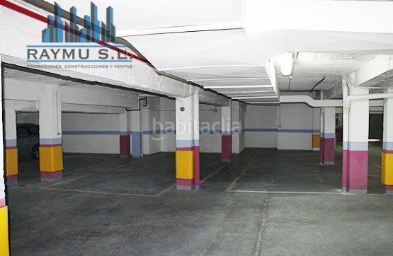 Foto fe7e49e6-5507-4886-9d73-c8045ed4c706. Aparcament cotxe a Ciudad Universitaria Madrid
