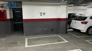 Parking coche  Calle antonio tapies. Raymu vende
