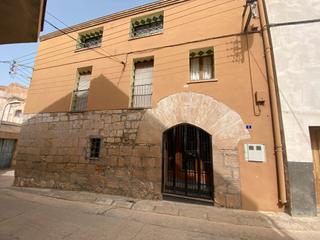 Casa aparellada a Sarroca de Lleida