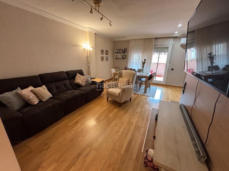 Foto 8ec1047b-f44b-4e8d-890a-f686672c3329. Reihenhaus mit heizung parking in Pardinyes Lleida