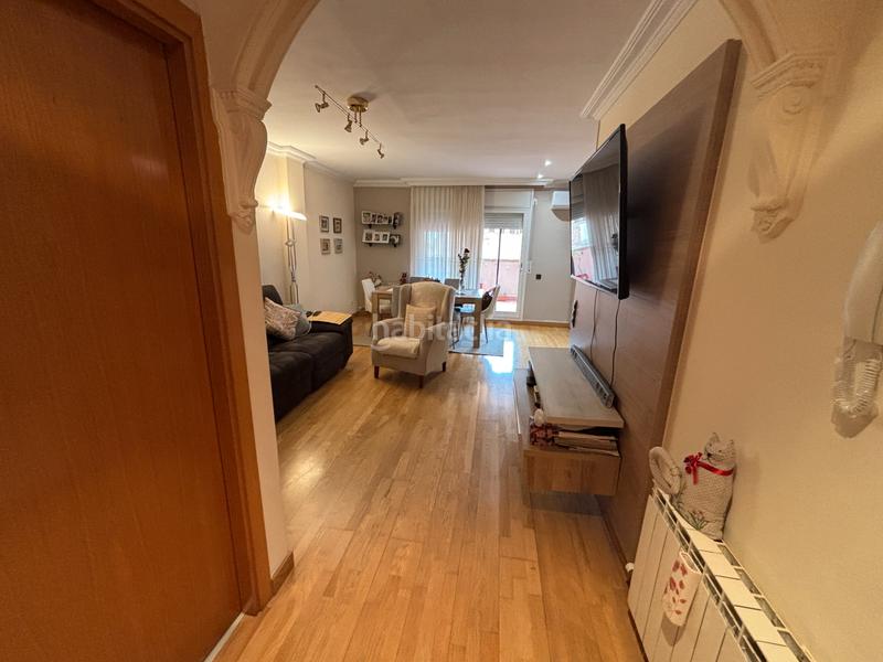 Foto f9a06836-cc54-42e8-af24-ebd00621b718. Reihenhaus mit heizung parking in Pardinyes Lleida